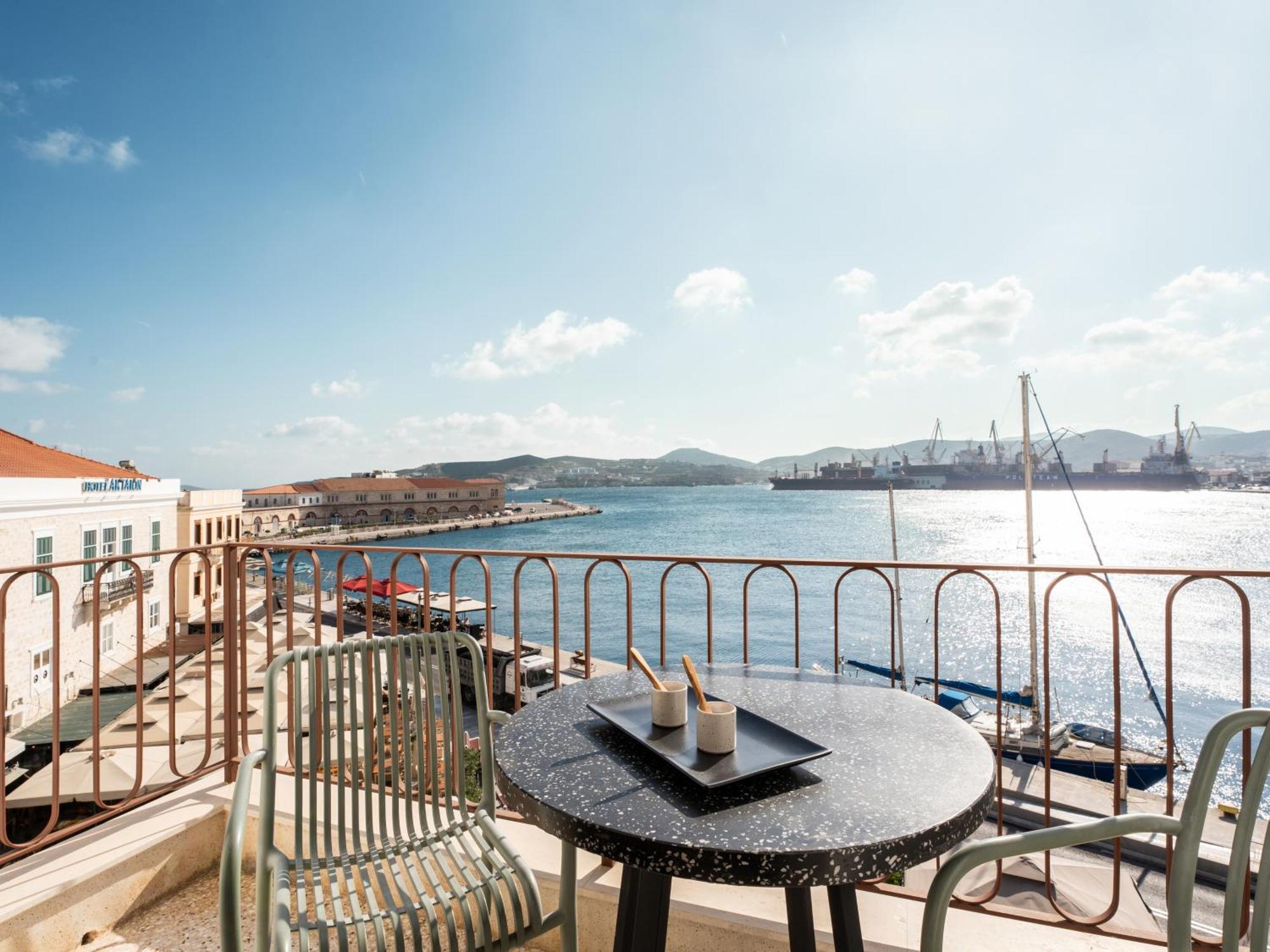 Igiso Apartment Ермополи Екстериор снимка